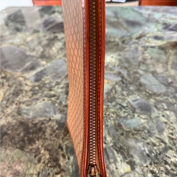 Authentic Celine Vintage Macadam Clutch PVC Beige Leather - Excellent Condition - Picture 4 of 7